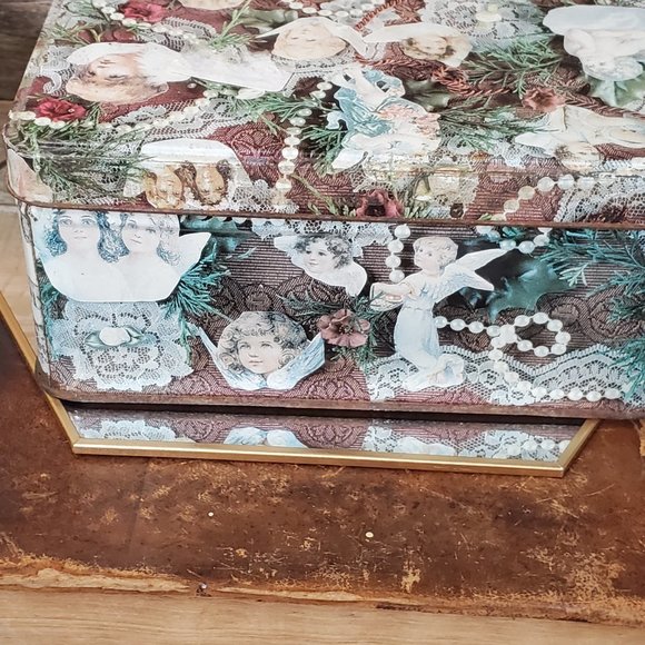 Victorian Tin Box - 8" square - Cherubs, Beads, Lace - Picture 5 of 8
